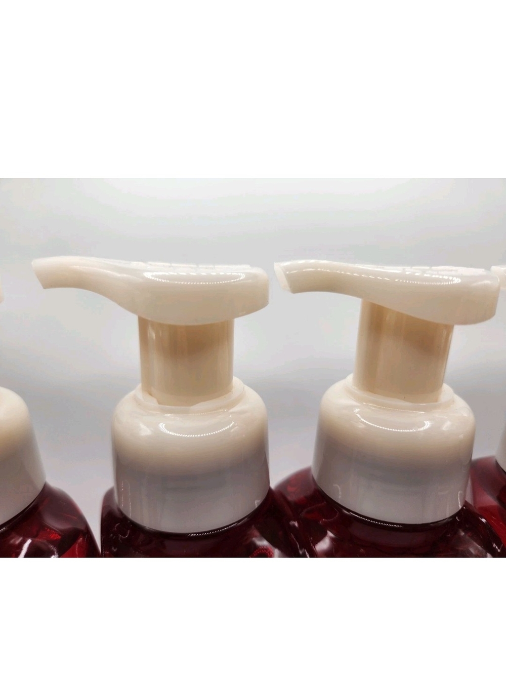 6 bottles of Bath & Body Works Japanese Cherry Blossom Foaming Hand Soap - Picture 3 of 8